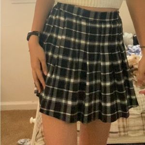 Hollister, checkered skirt